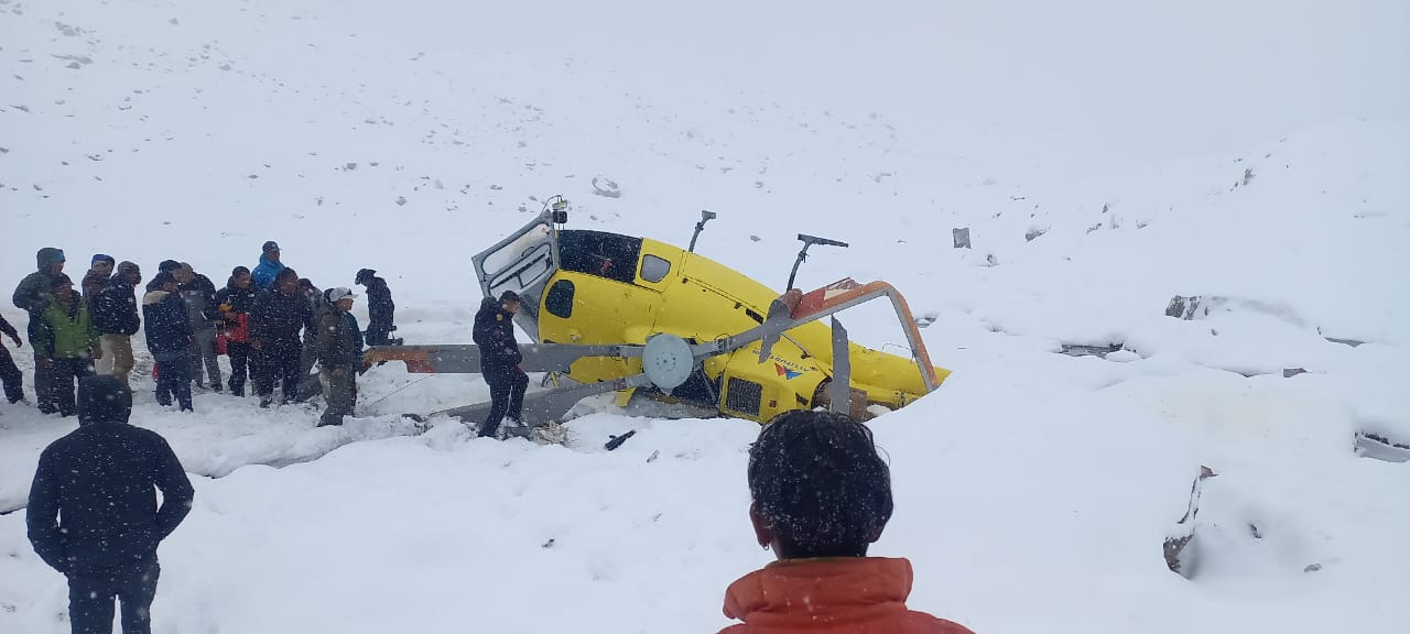 सोलुखुम्बुमा अल्टिच्युड एयरको हेलिकप्टर दुर्घटना,पाइलट सकुशल