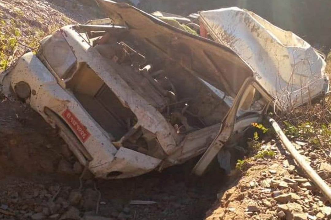 बैतडी जिप दुर्घटनाः चालक सहित ४ जना घाइते, २ को अवस्था  गम्भीर 