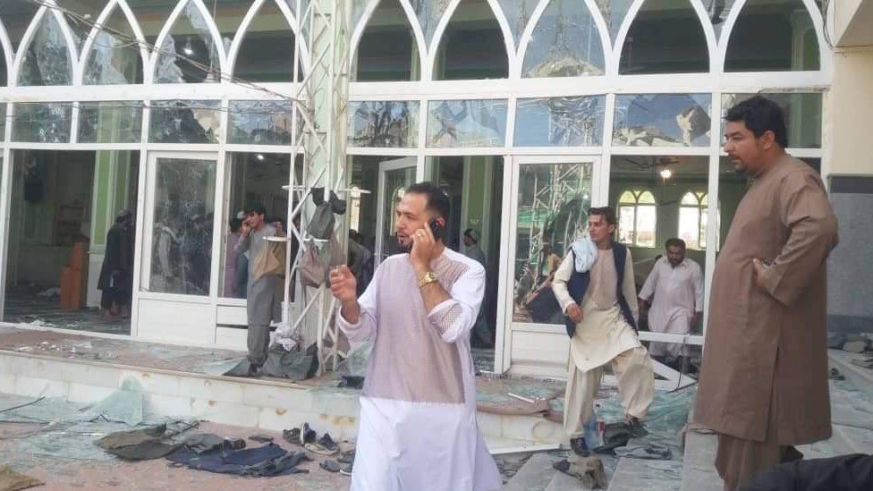 अफगानिस्तानको  मस्जिदमा भएको बिस्फोटमा परेर मृत्यु हुनेको संख्या ४० पुग्यो ।