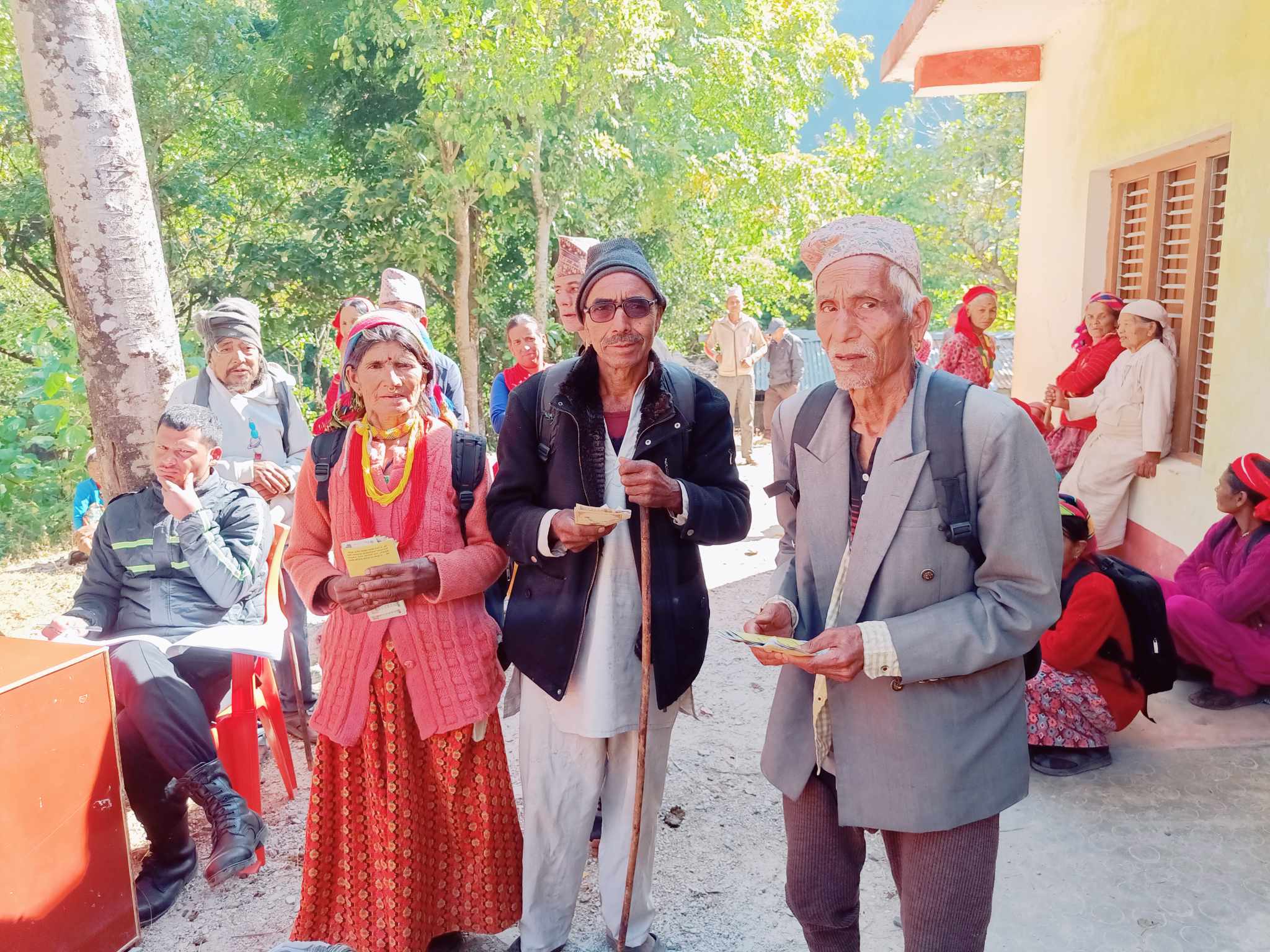 डिलाशैनीमा इएफटी प्रणालीमार्फत सामाजिक सुरक्षा भत्ता वितरण शुरु 