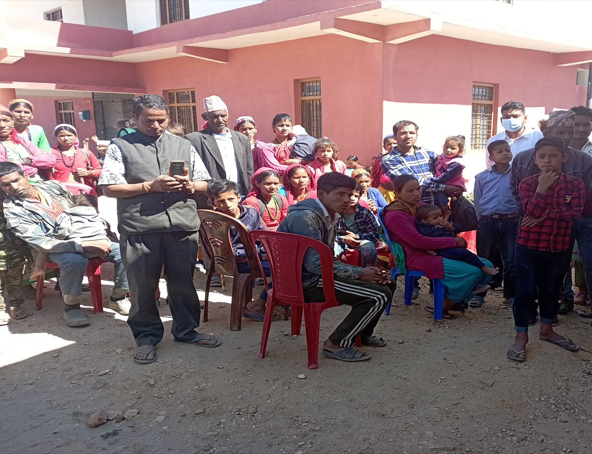 अपाङ्गता परिचय पत्र वितरण गर्न बैतडीको शिवनाथमा विवरण संकलन 