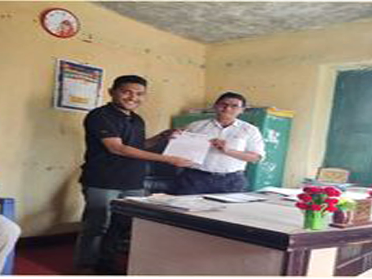 विभिन्न माग राख्दै राप्रपा बैतडीले बुझायो कृषि ज्ञानकेन्द्रलाइ  ज्ञापन पत्र 