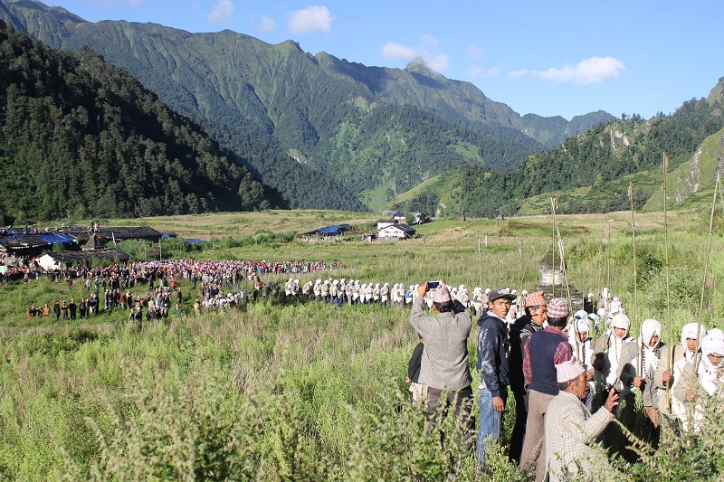 दार्चुलाको अपिहिमालमा तीन दिन सार्वजनिक बिदा 